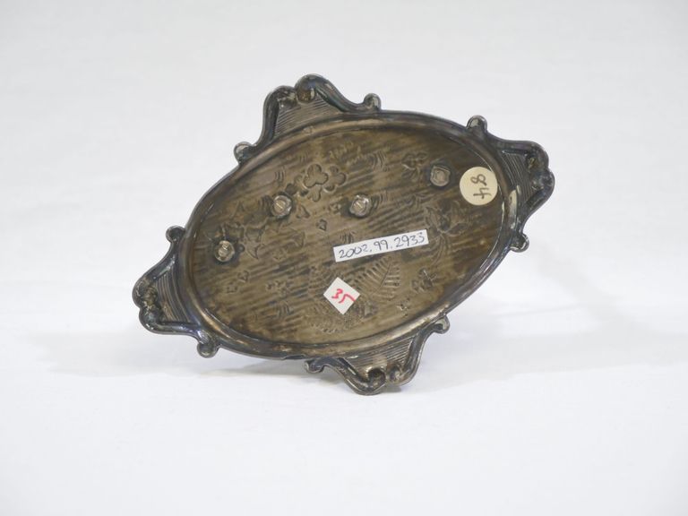 Soldier Holding Rifle Toothpick Holder - Image 3