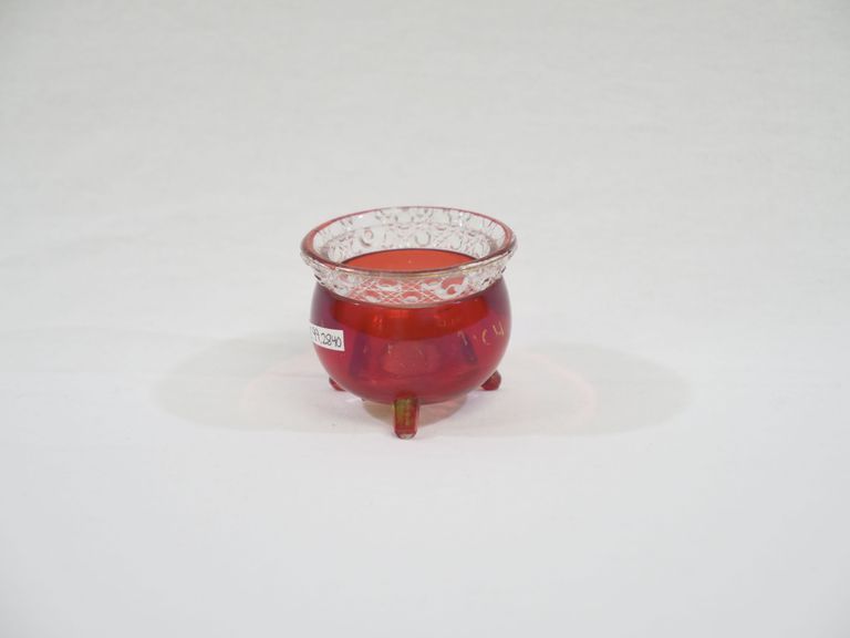 Glass Witch's Cauldron with Ruby Stain Toothpick Holder. - Image 2