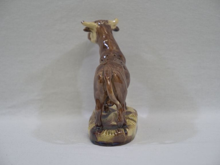 Porcelain Bull Toothpick Holder - Image 3