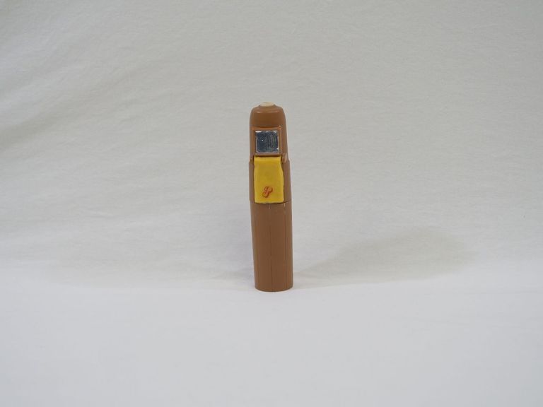 2004.68.1a Pound Puppies Battery Toothbrush Holder Untagged Front.jpg