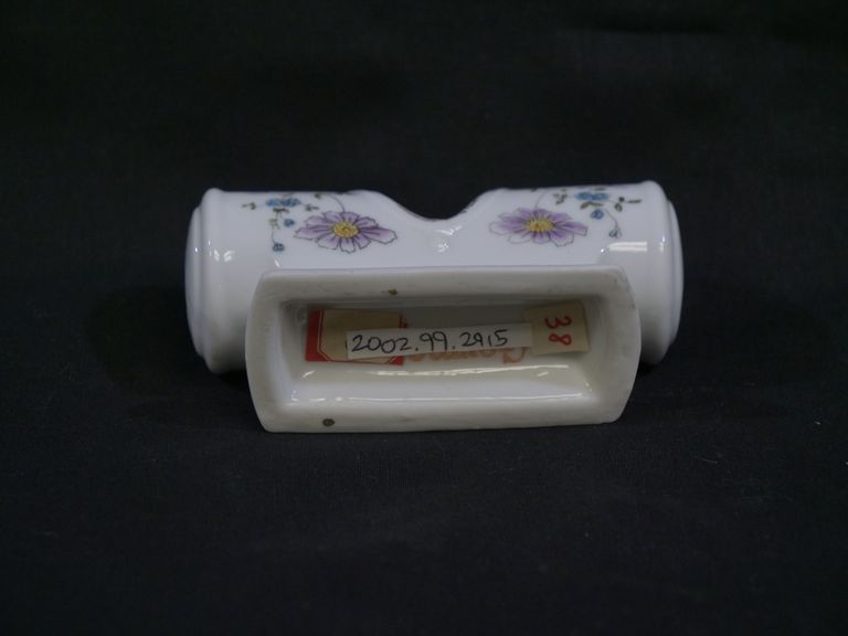 Porcelain Sanitary Toothpick Holder with Purple Flowers. - Image 3