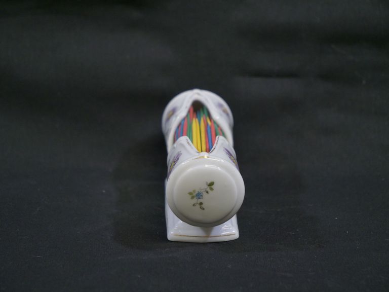Porcelain Sanitary Toothpick Holder with Purple Flowers. - Image 5