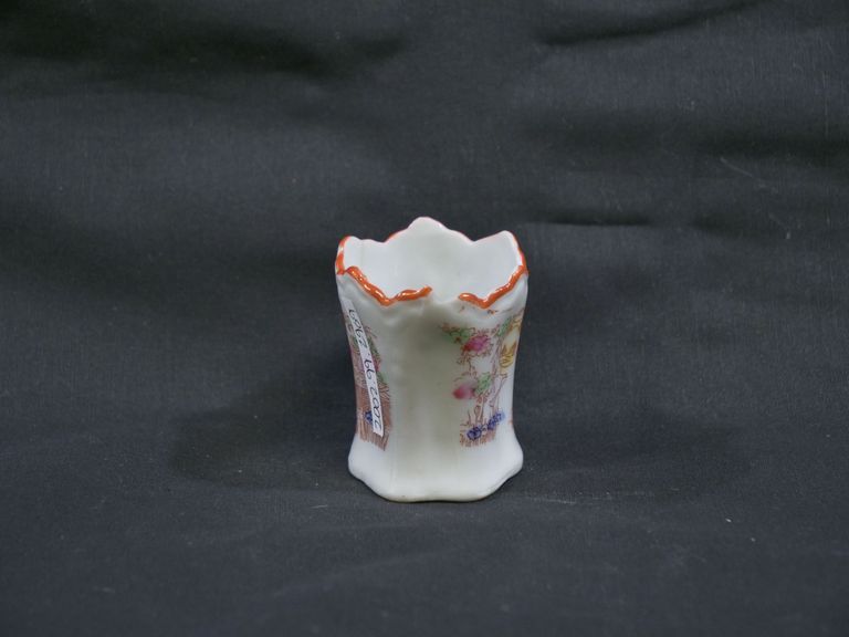 Japanese Outdoor Scene of Two Women in Kimonos with Single Red Lip Porcelain Toothpick Holder - Image 2