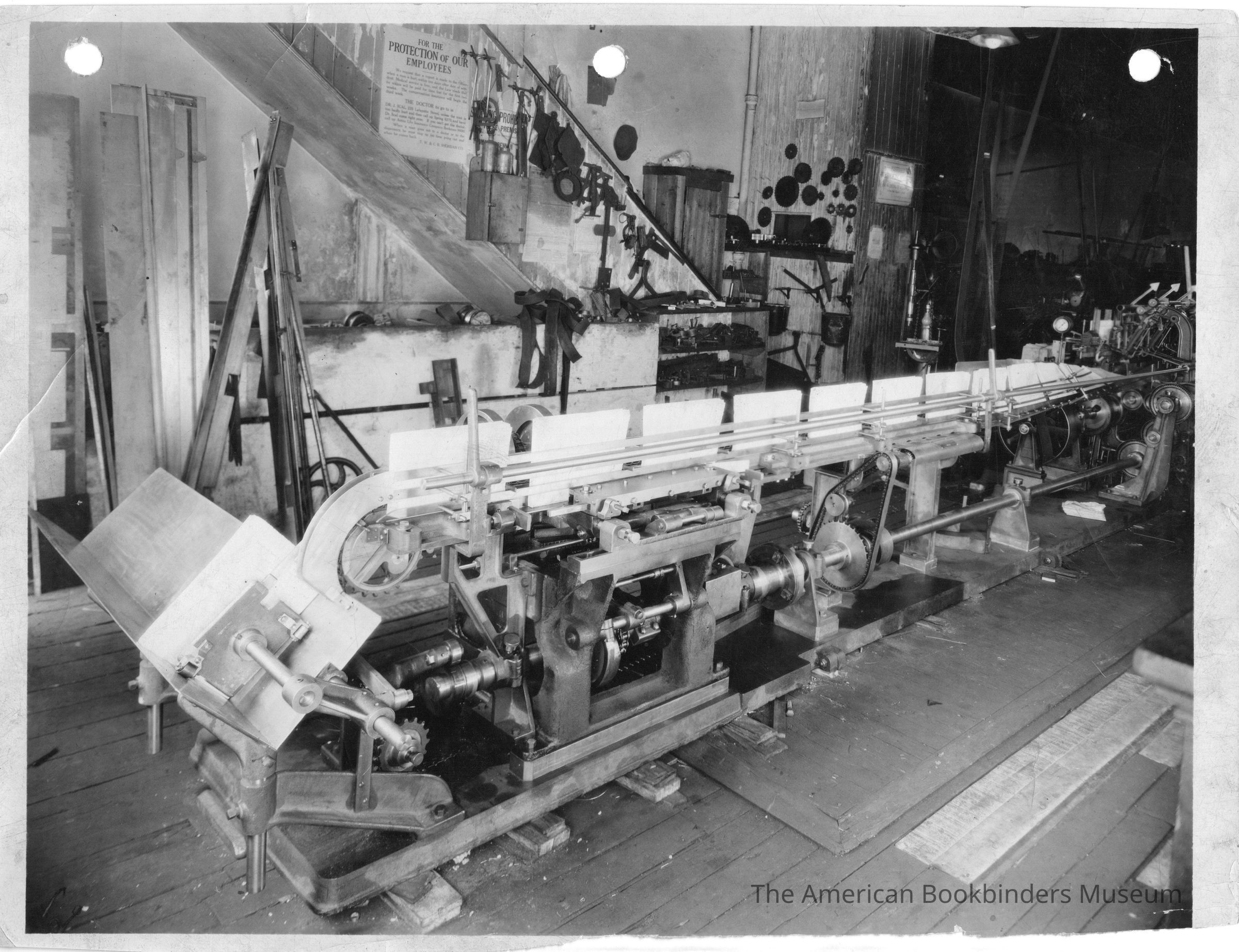          1927 TW & CB Sheridan Collator and Stitcher combination picture number 1
 