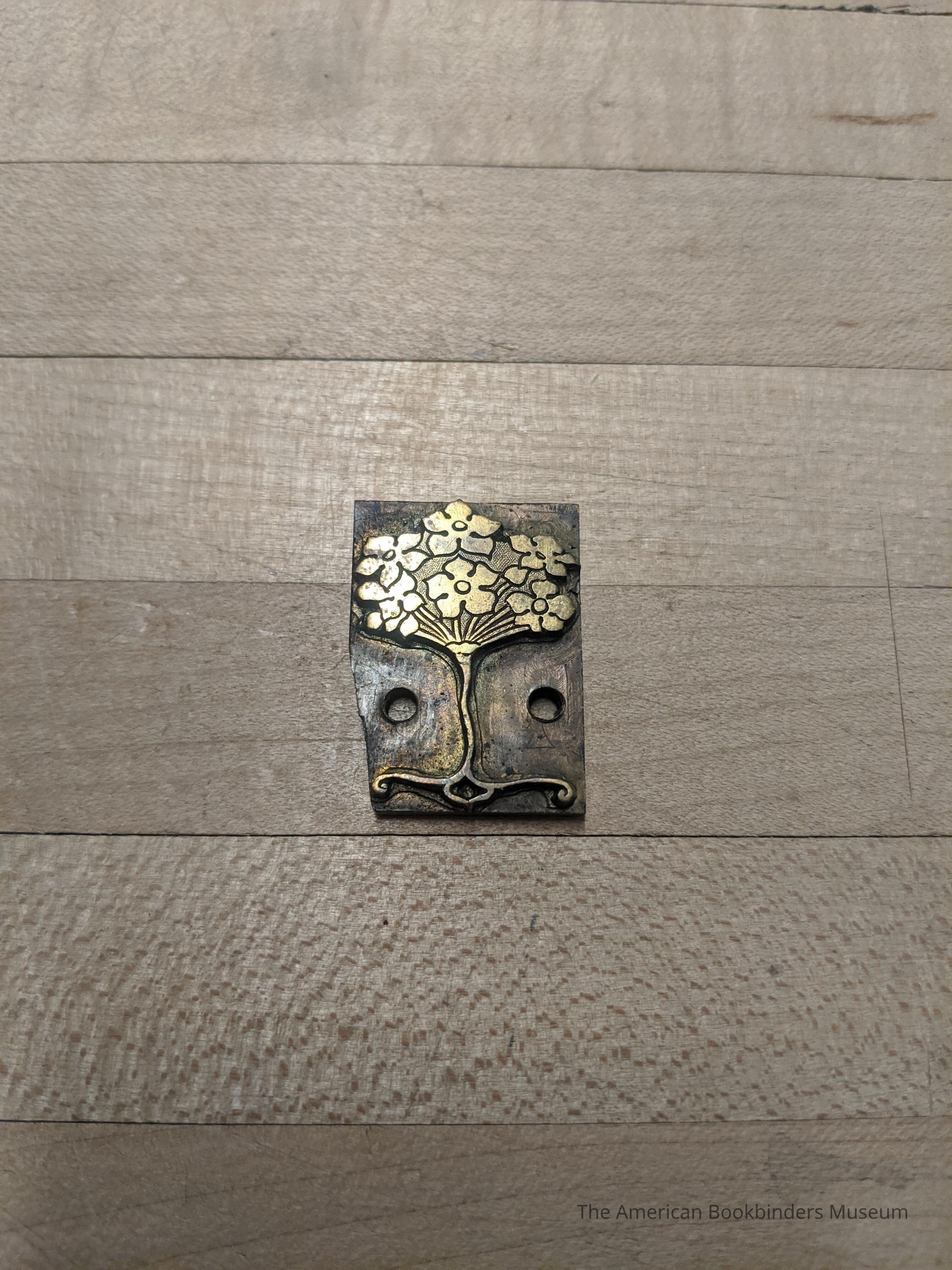          Floral ornament die picture number 1
   