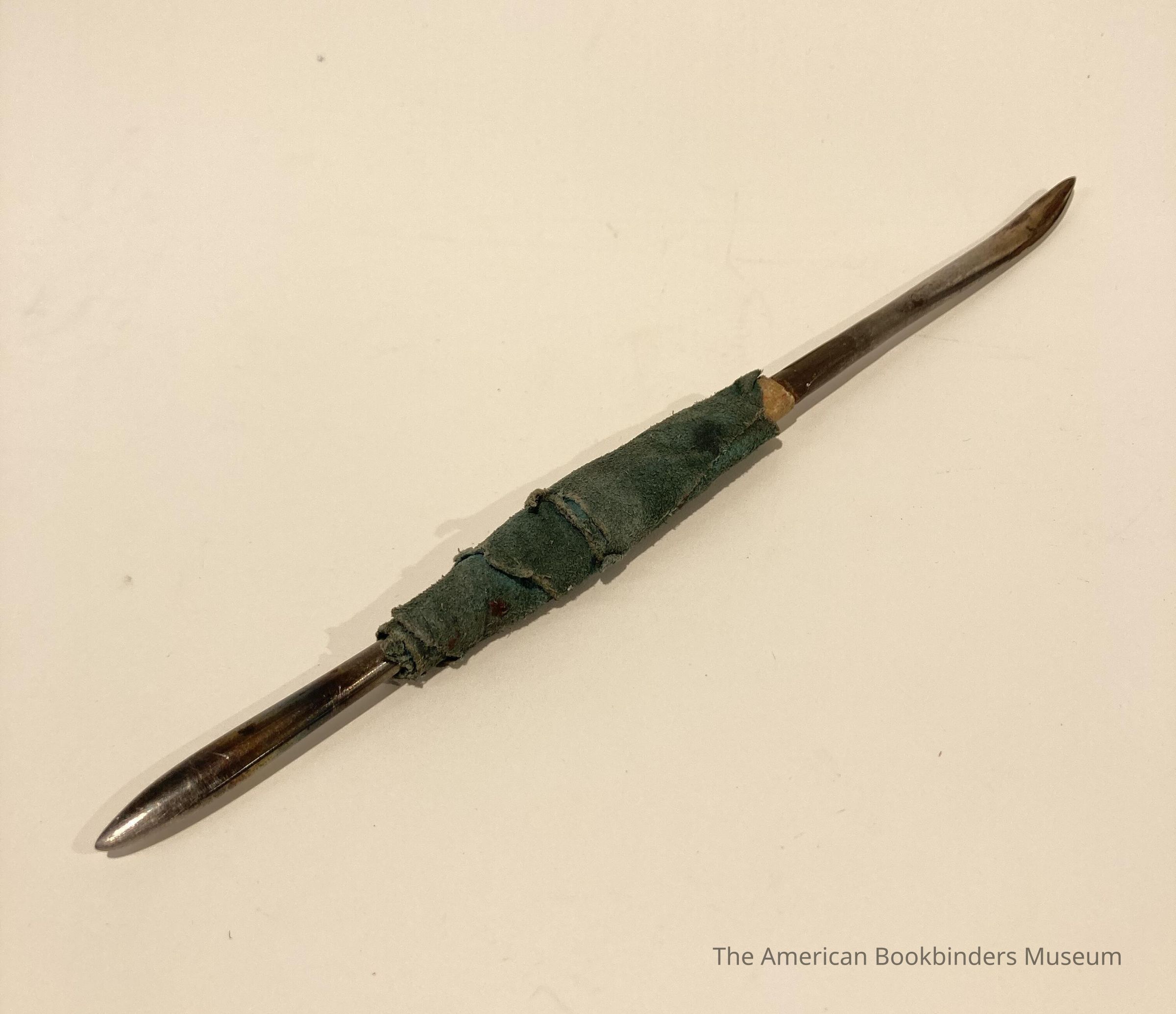          Double-ended tool picture number 1
   