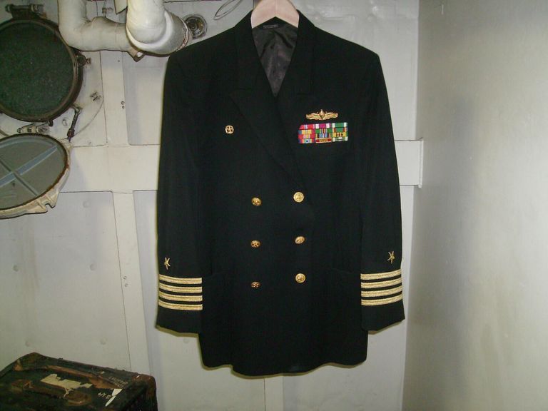         USN Captains Dress Blue Jacket; Front view
   