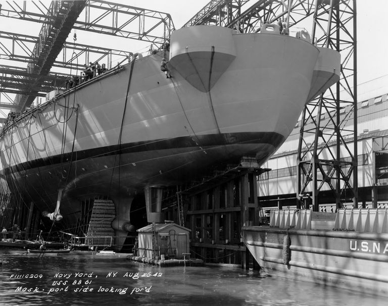          USS Iowa port stern looking forward showing launch mask and port propeller struts, day before launch - August 26, 1942 - F1111C209 picture number 1
   