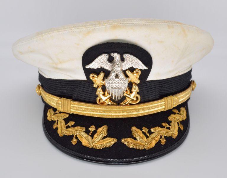          1000107 USN Officer's White Hat w/ Scrambled Eggs
   