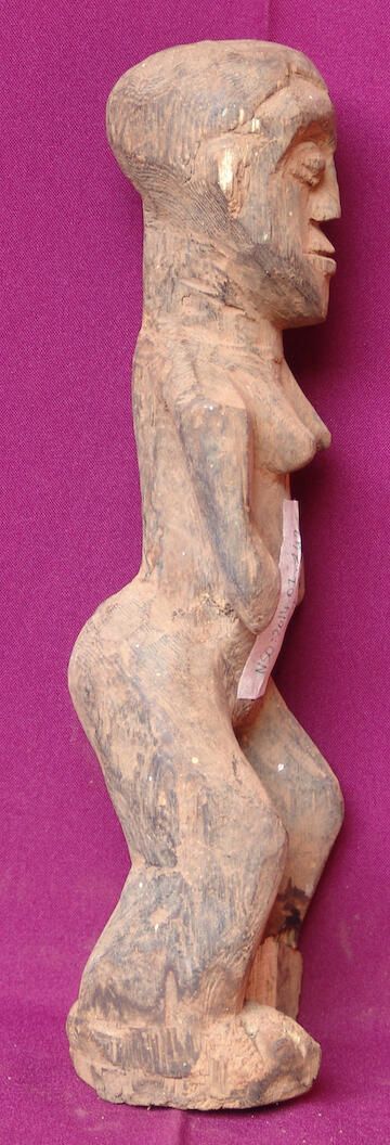 Female figure - Image 3