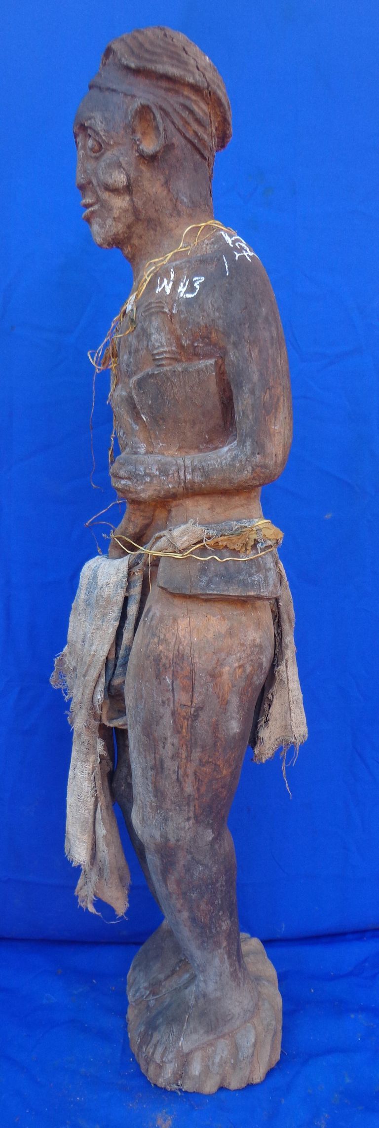 Male figure - Image 3