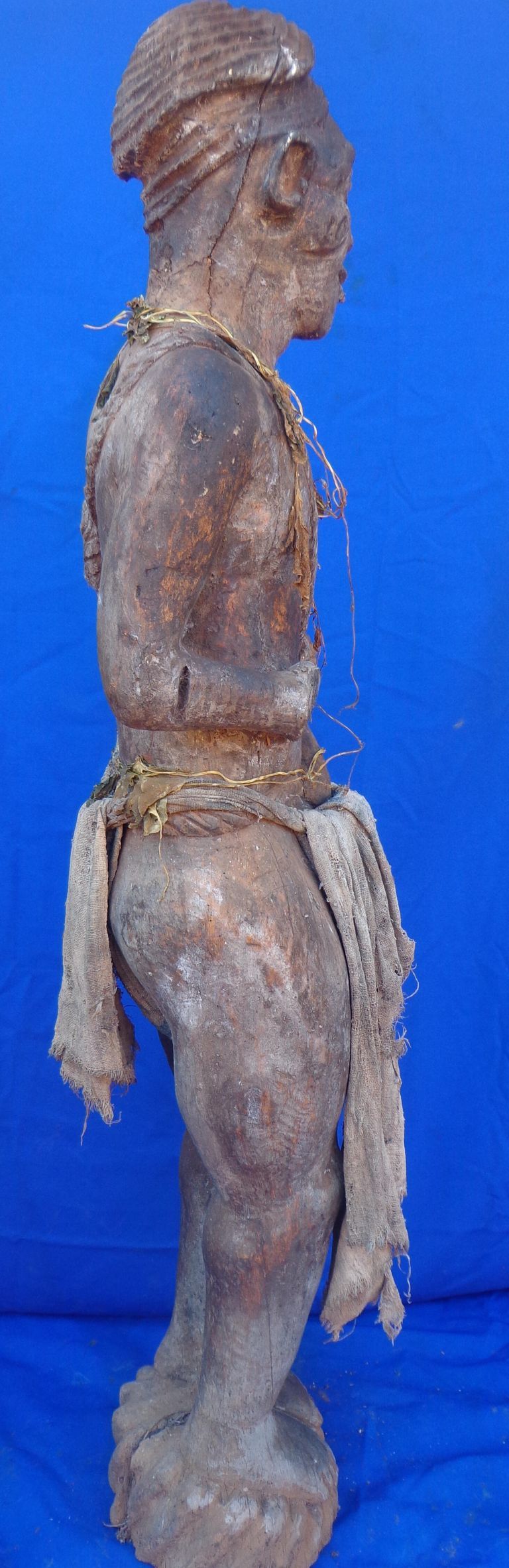 Male figure - Image 4