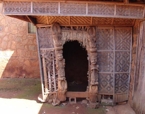 Door posts - Image 2