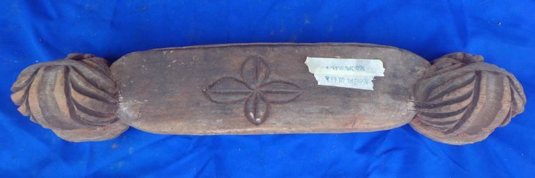 Throne and footrest - Image 2