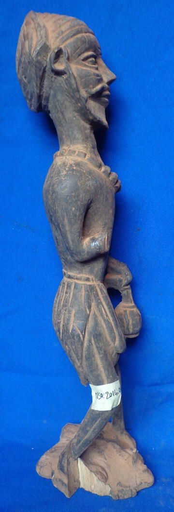 Male figure - Image 4