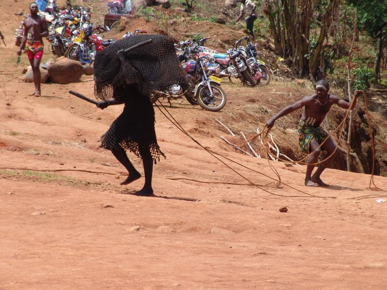 Figure of masquerade and attendants - Image 4