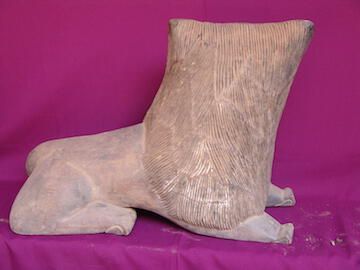 Sculpture in the form of a lion - Image 2