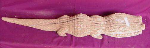 Sculpture in the form of crocodile - Image 2