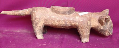 Ashtray in the shape of a leopard