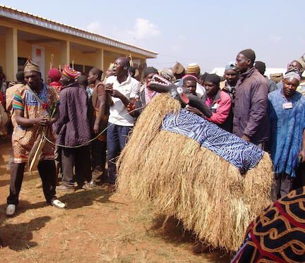 Figure of masquerade - Image 3