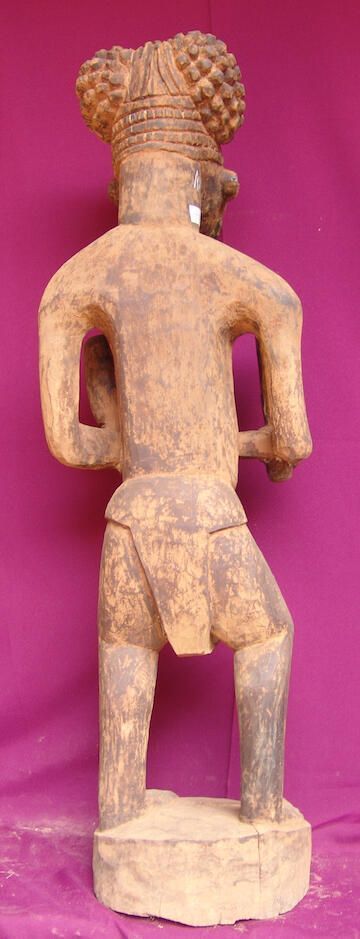 Male figure - Image 2