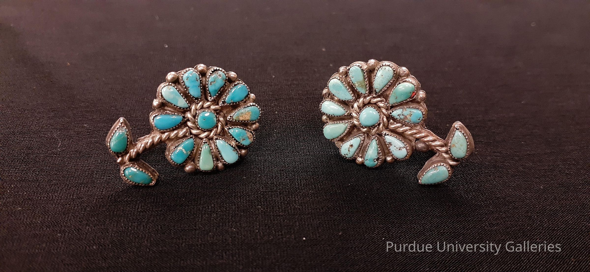 Earrings picture number 1