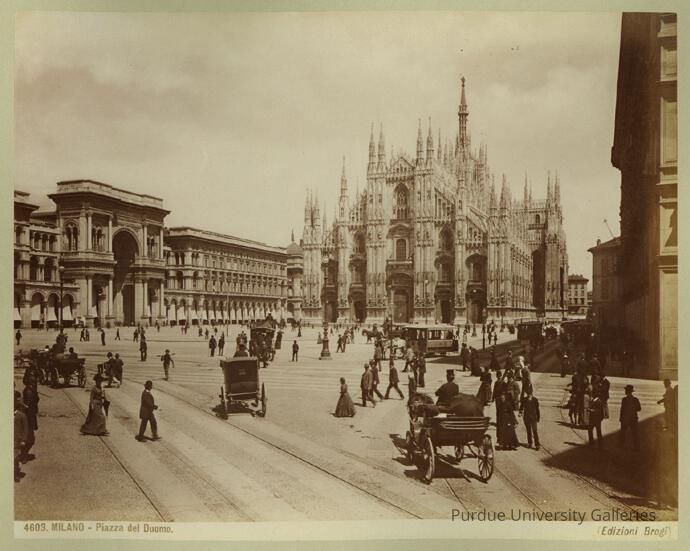 4603. MILANO - Piazza del Duomo. picture number 1