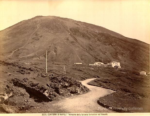 5231. Contorni Di Napoli - Versante della ferrovia funicolare sul Vesuvio picture number 1