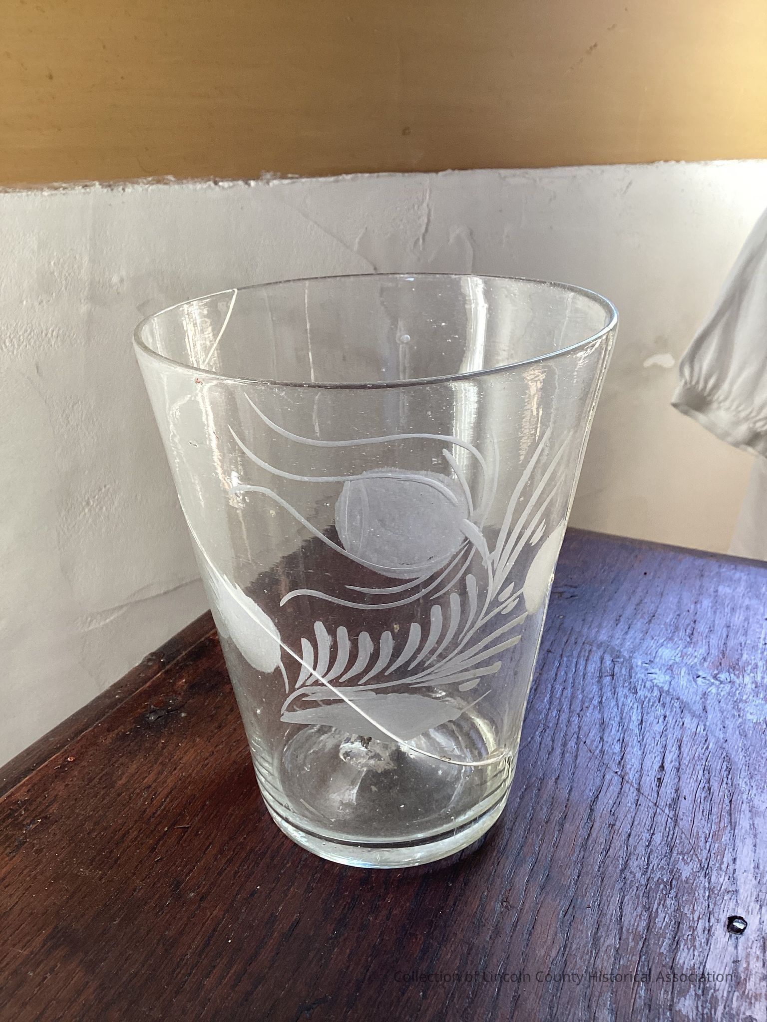China/Dinnerware