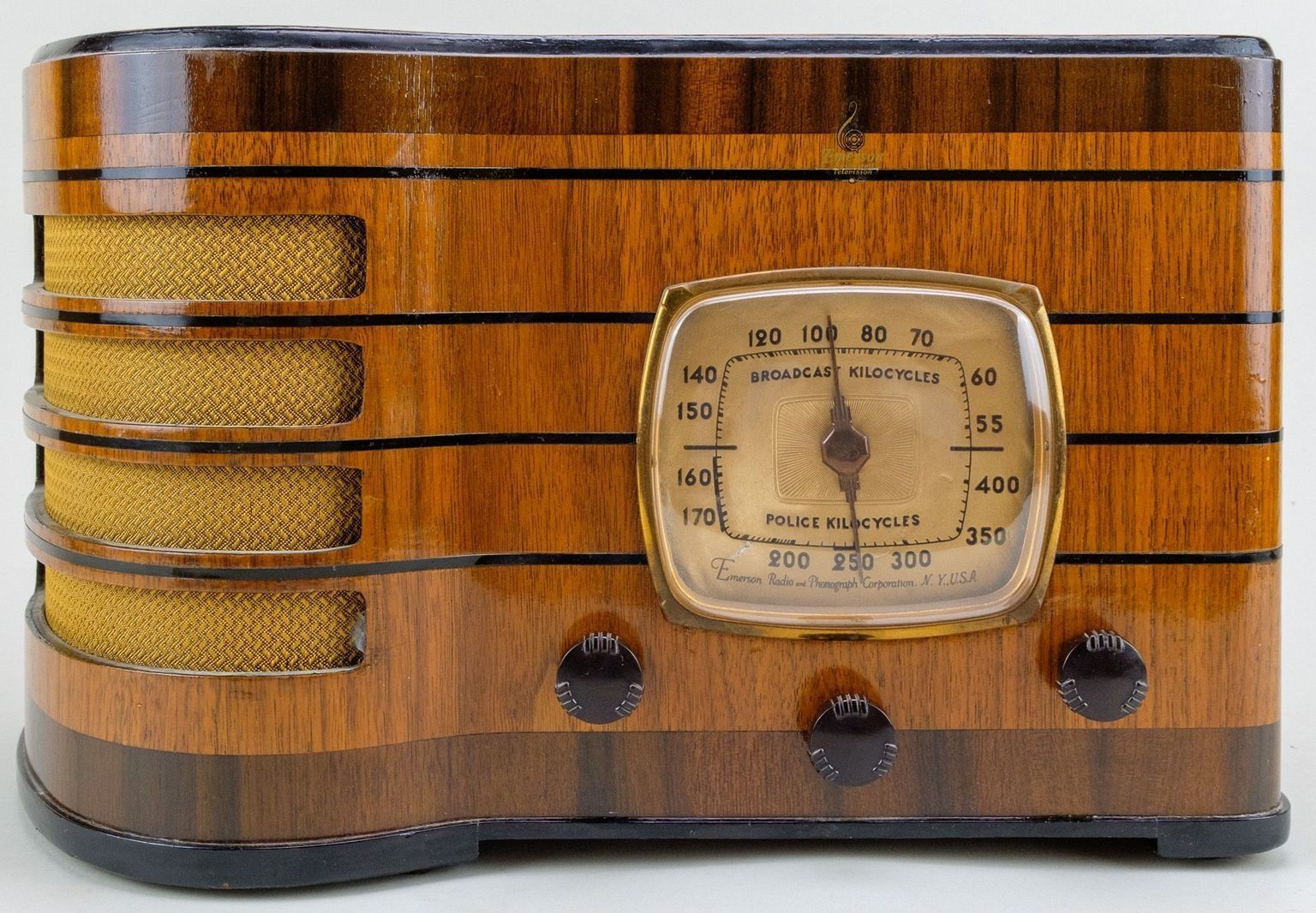 Tabletop Wood Case Radios