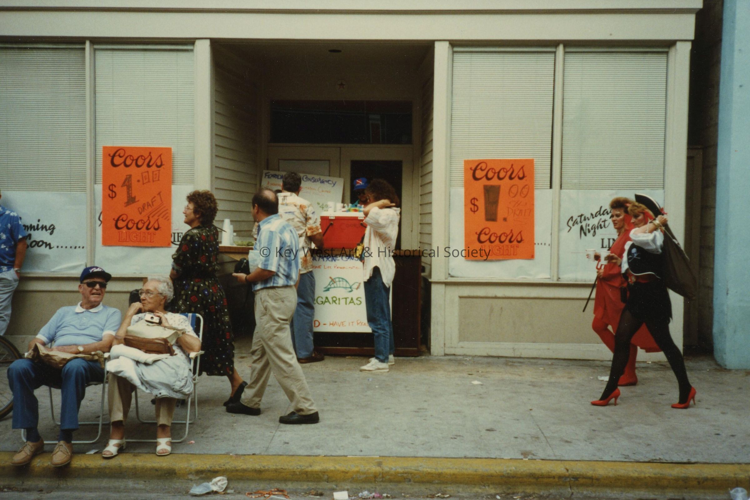 A beer vendor off of Duval Street.