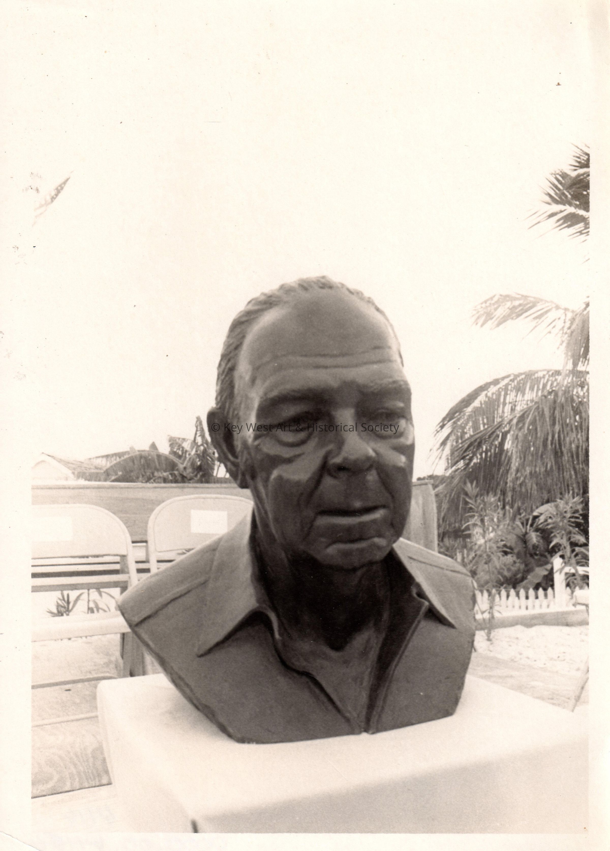 Bust in the Loyalist Memorial Sculpture Garden picture number 1