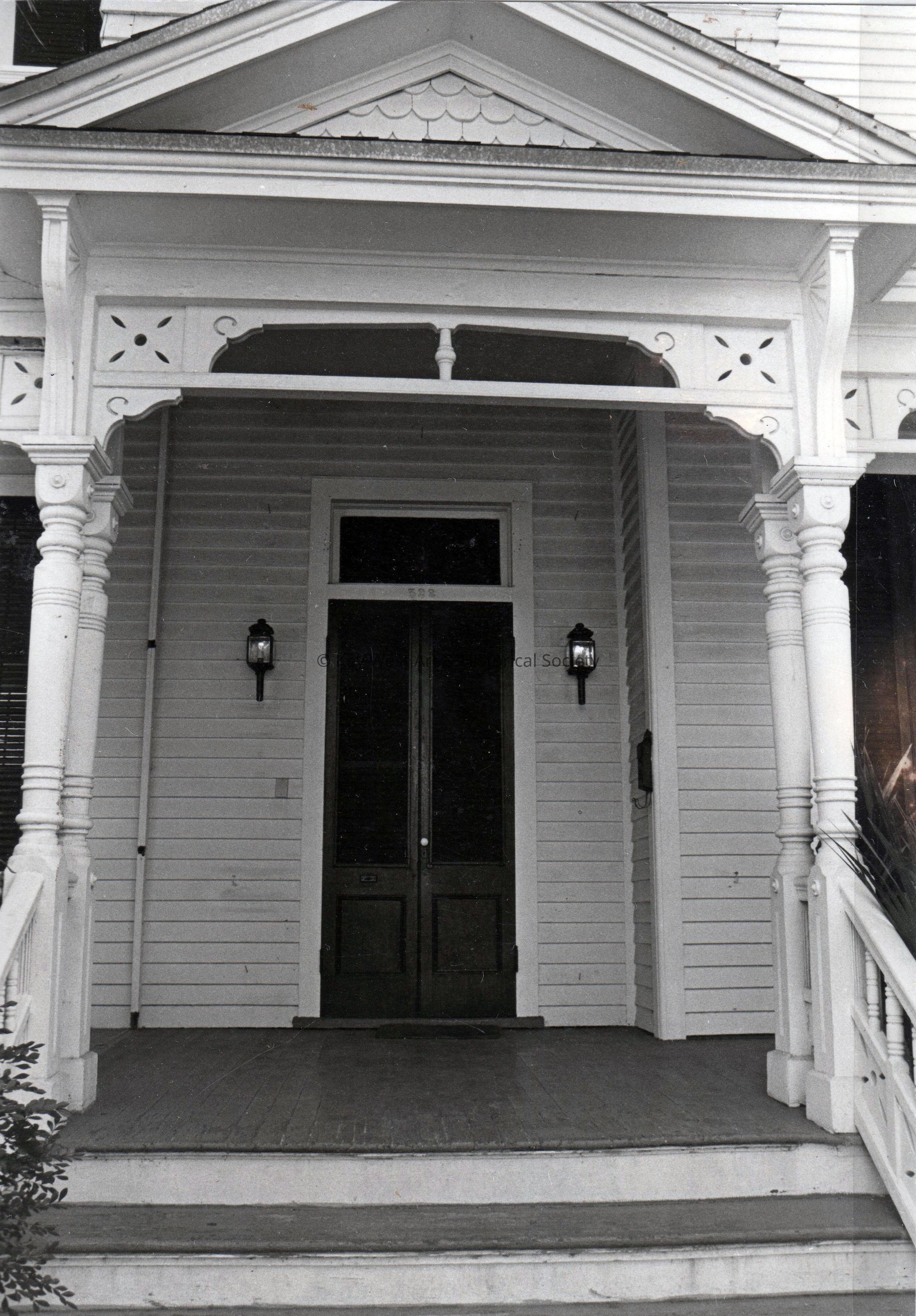 House picture number 1