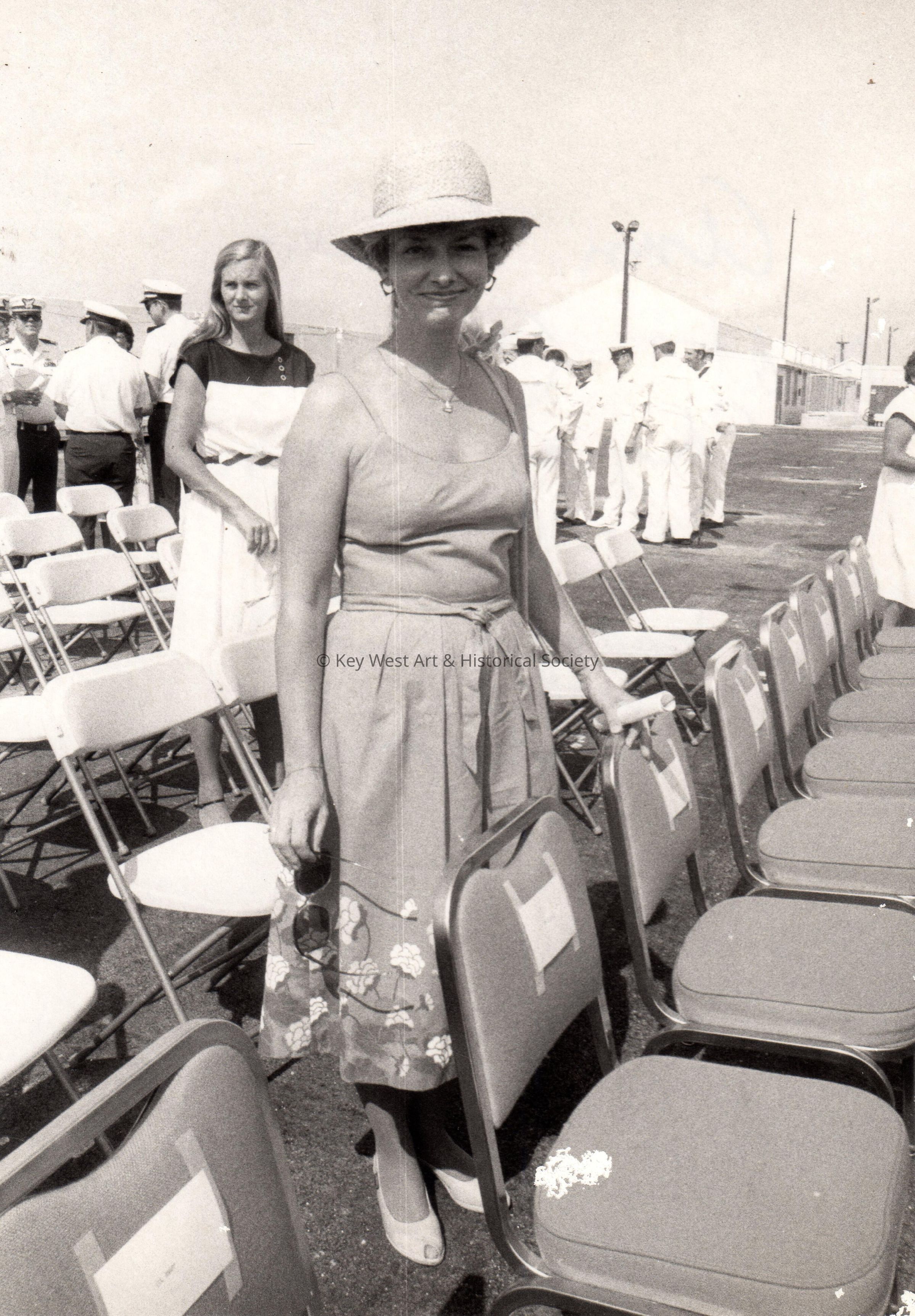 Ann Lauer Hardt (front) and Lynda Sheehan (rear) picture number 1