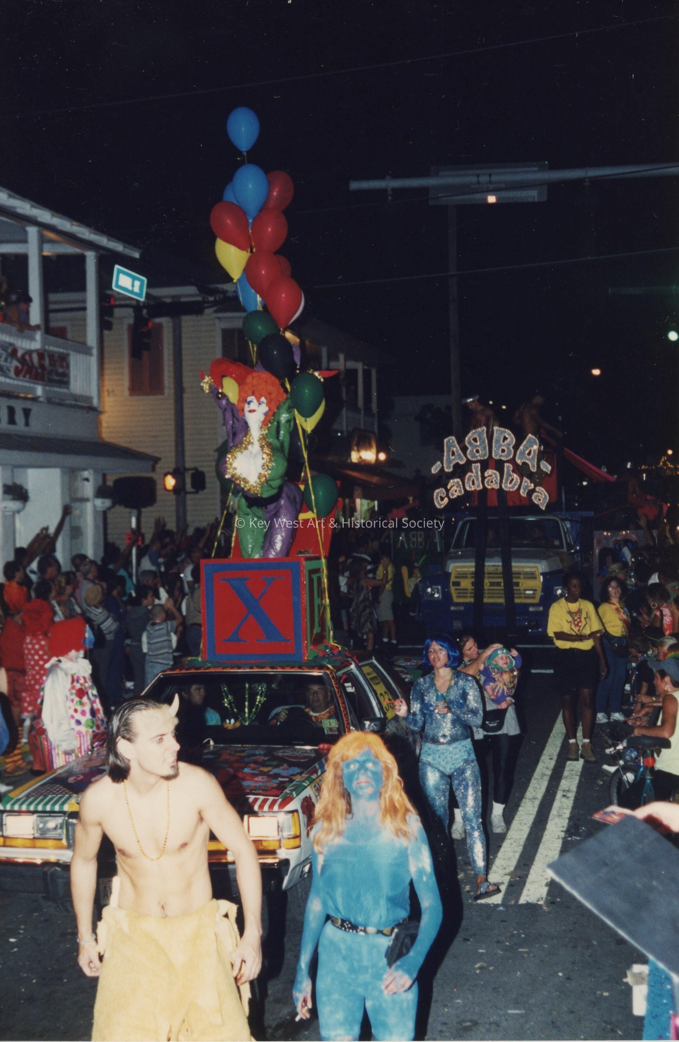 A few floats in the parade.