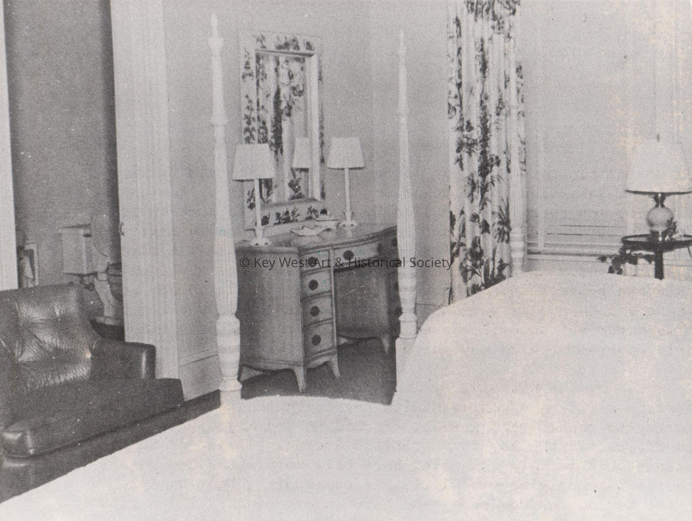 A bedroom in the Little White House picture number 1