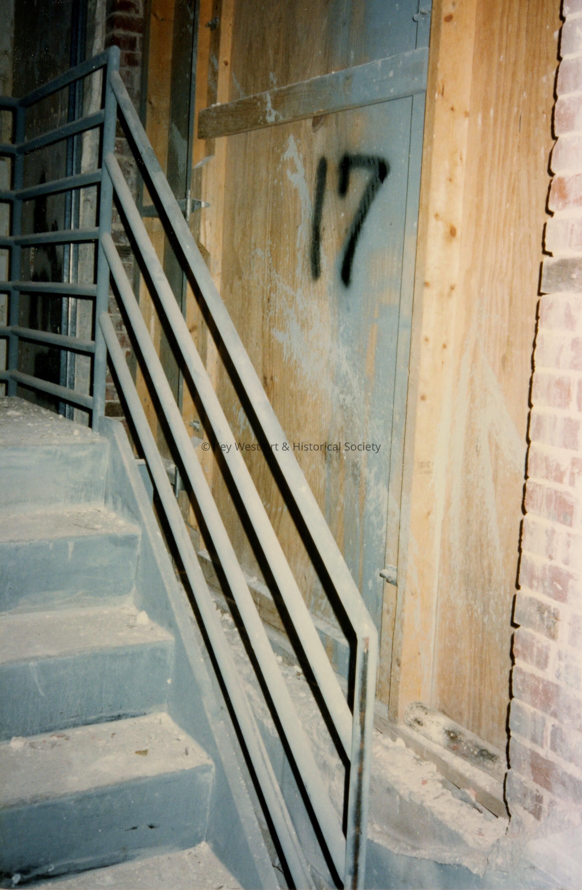 A window labeled number 17.