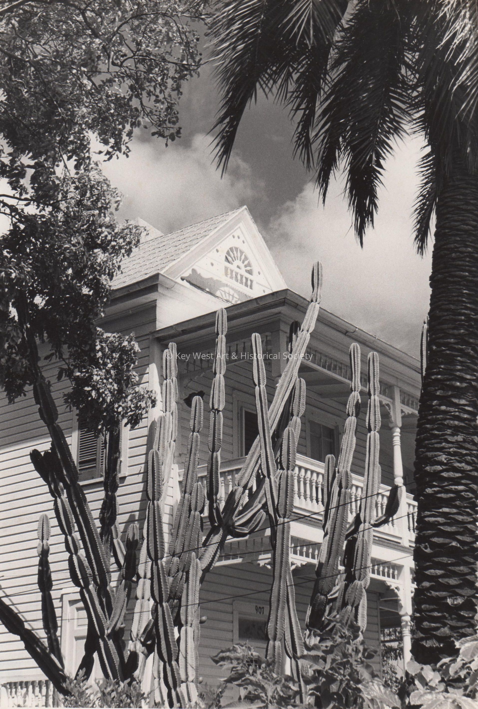 907 Truman Avenue picture number 1