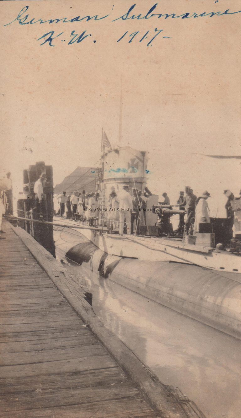 A German Submarine Docked in Key West; Copyright: © Key West Art & Historical Society; Origformat: Print-Photographic