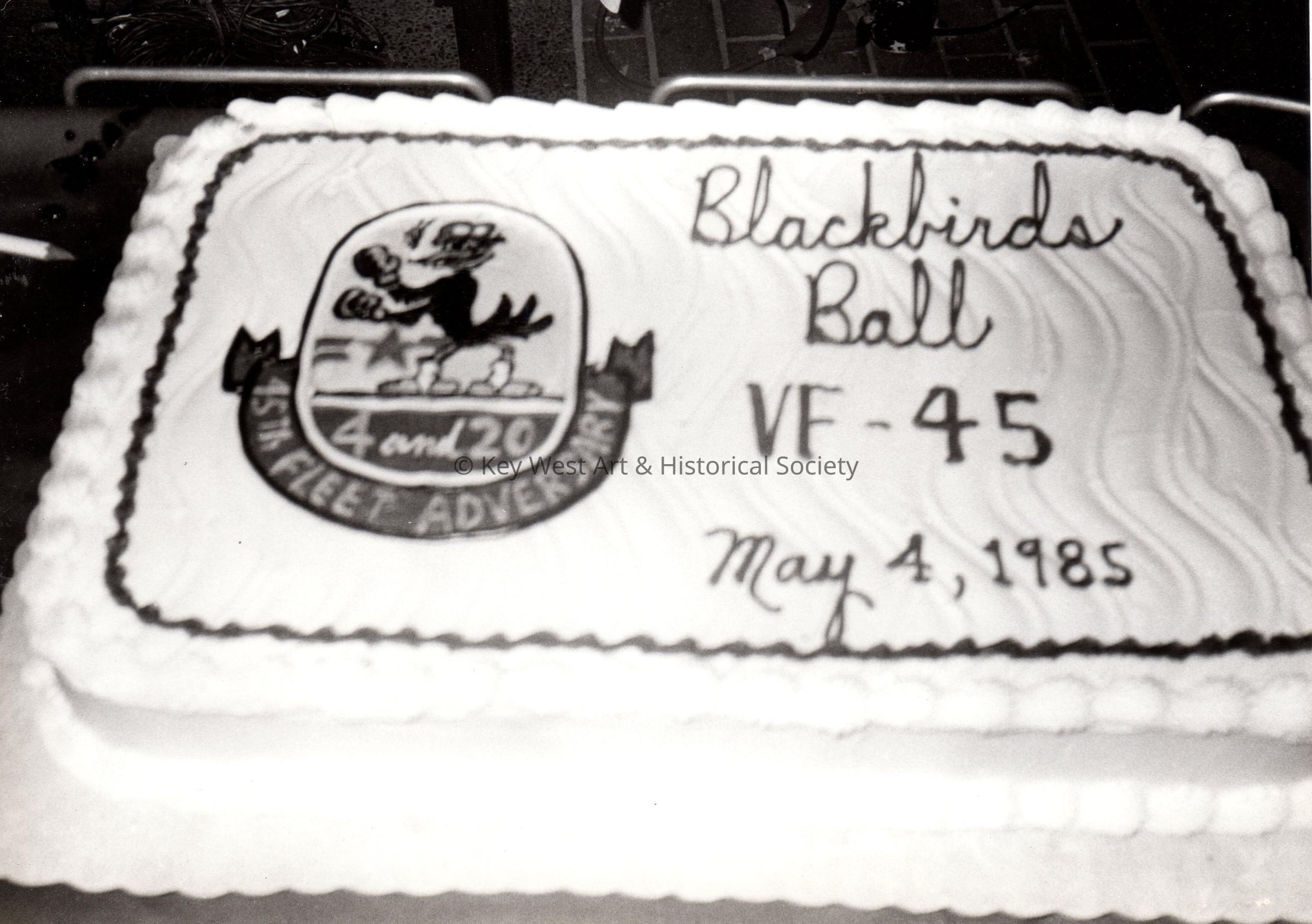 Cake from the Blackbirds Ball picture number 1