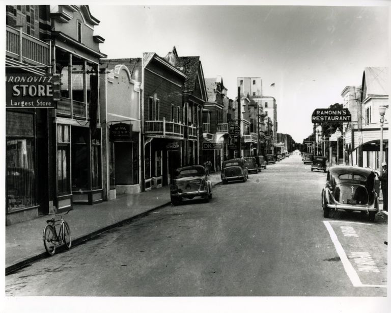 600 Block of Duval Street; © Key West Art & Historical Society