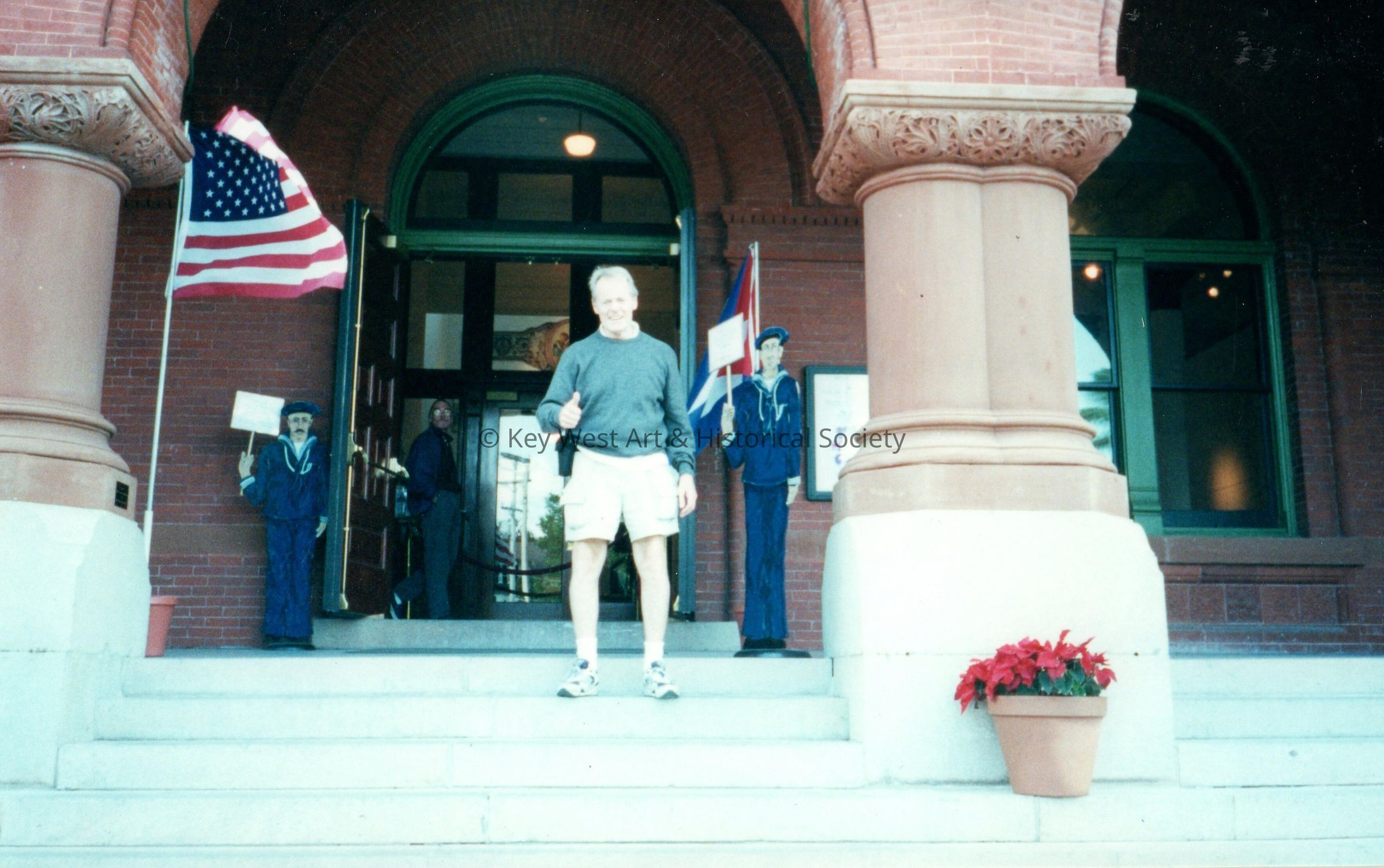 Custom House picture number 1