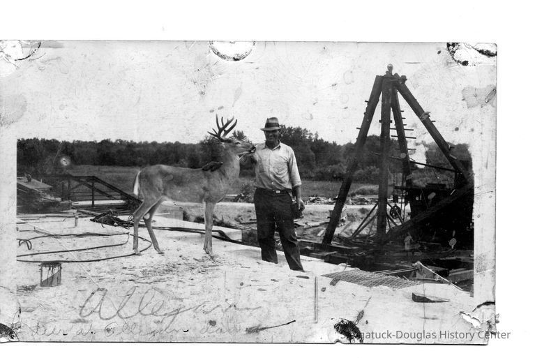          89-1-60_a_Deer_Huntingjpg.jpg 310MB
   