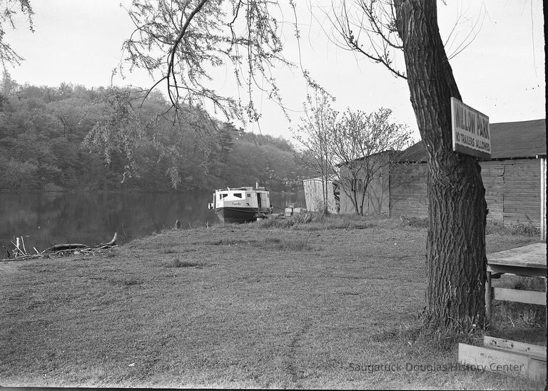 Commercial fishing 1943-1961 - Image 9
