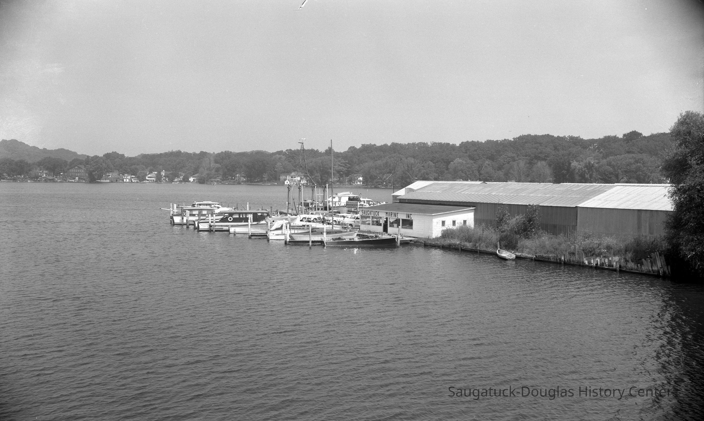 31668 Saugatuck_Marine_ca_1956