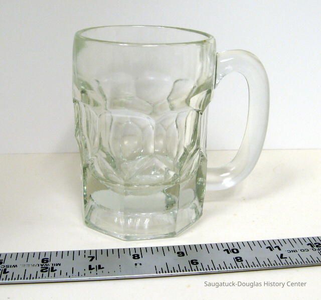glass mug from the Douglas Rootbeer barrel