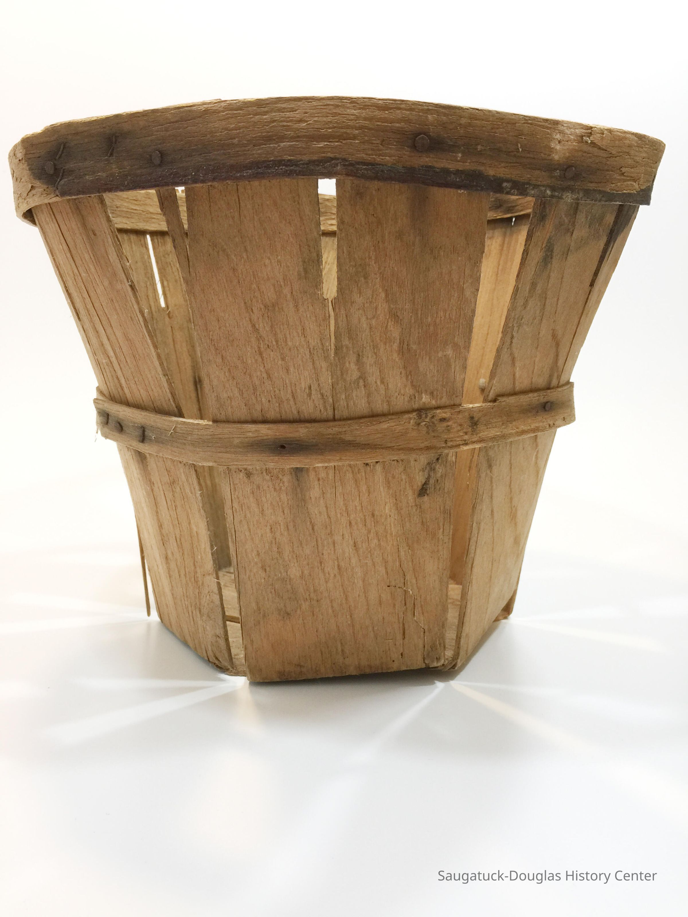 Split Wood Fruit Basket picture number 1