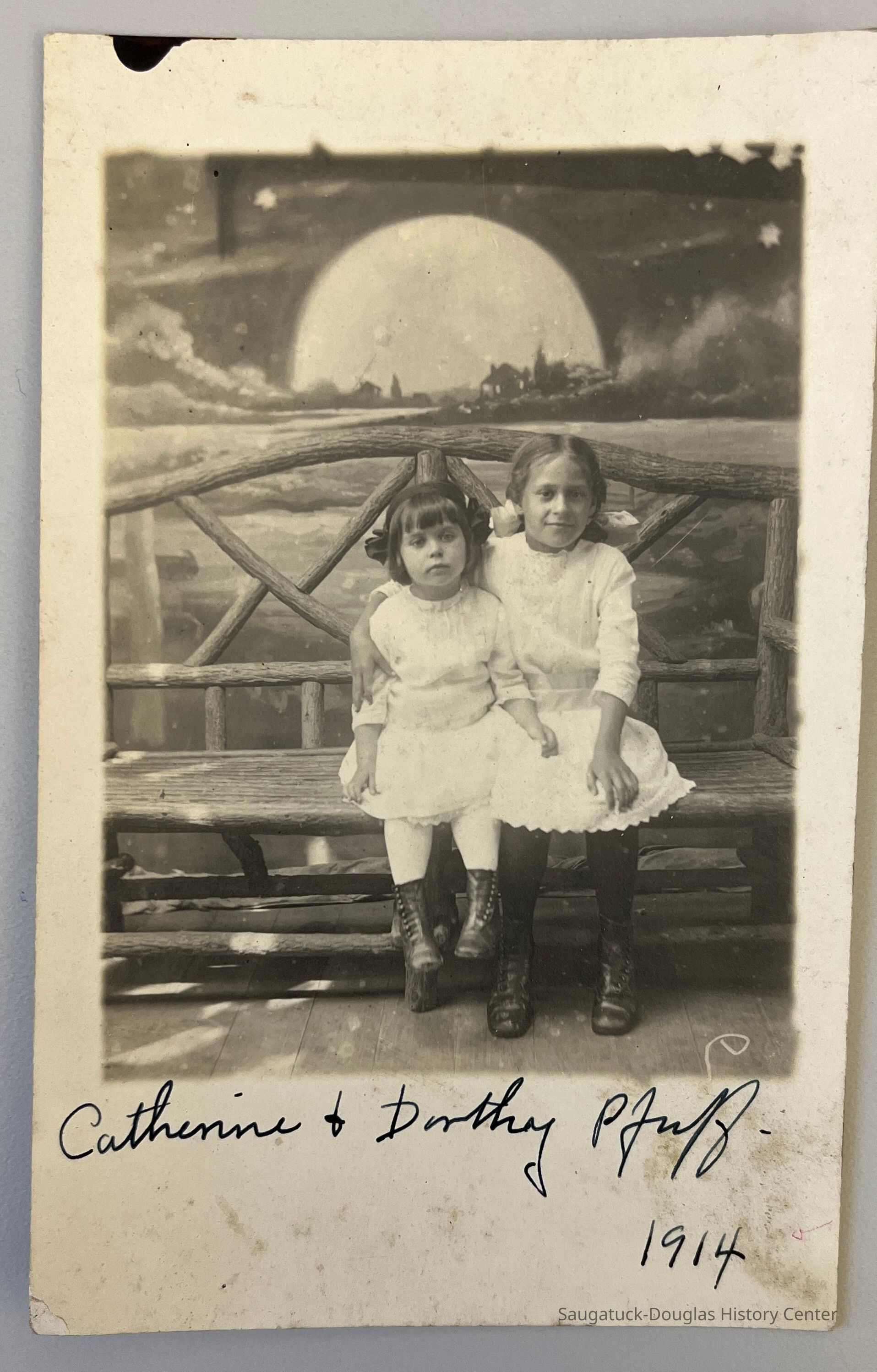          Catherine and Dorothy Pfaff 1914 picture number 1
   