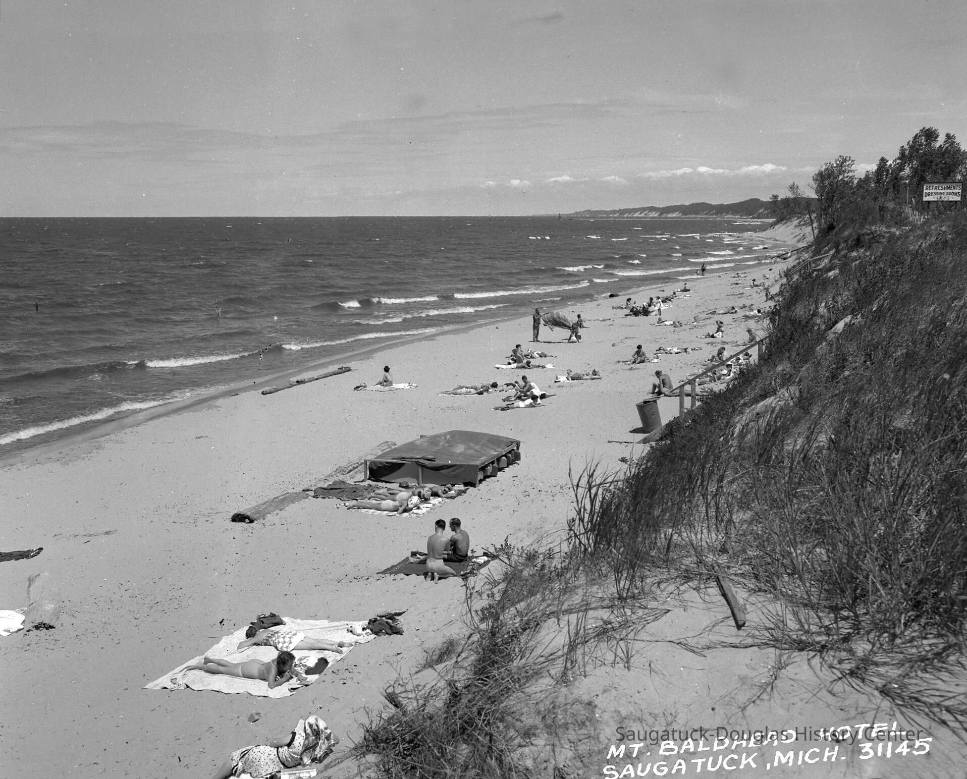 31145 Oval_beach_ca_1955