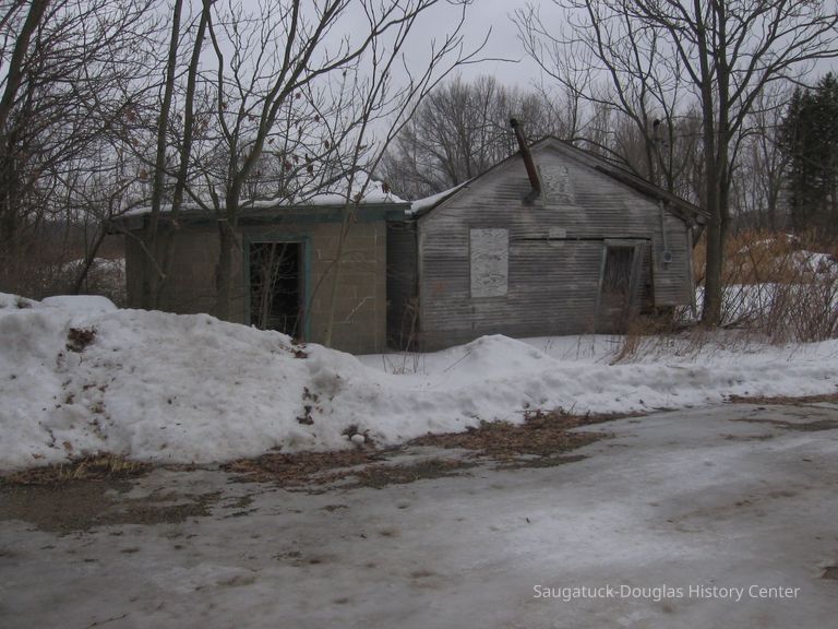          ROOF COLAPSES (Taken Feb 2011); RubeSewersNetShed-BridgeStHousesFeb2011 (2).JPG 1.1MB
   